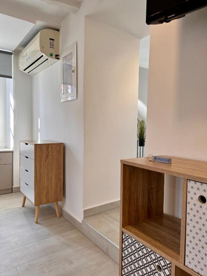 Camara'S Gem Apartment Poros Town Екстериор снимка