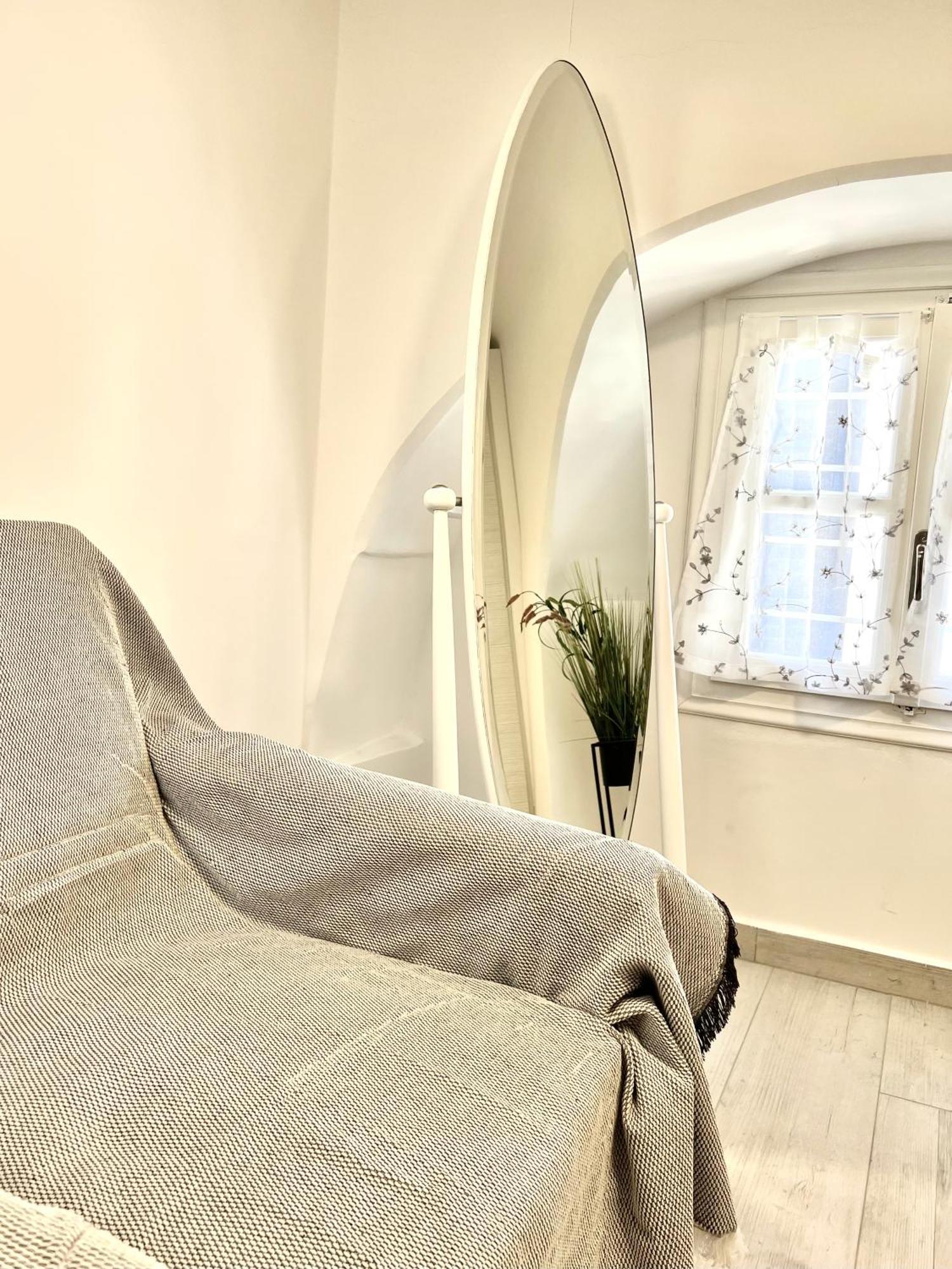 Camara'S Gem Apartment Poros Town Екстериор снимка